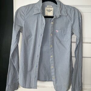 Abercrombie & Fitch Blue Striped w Shirt - Women’s small